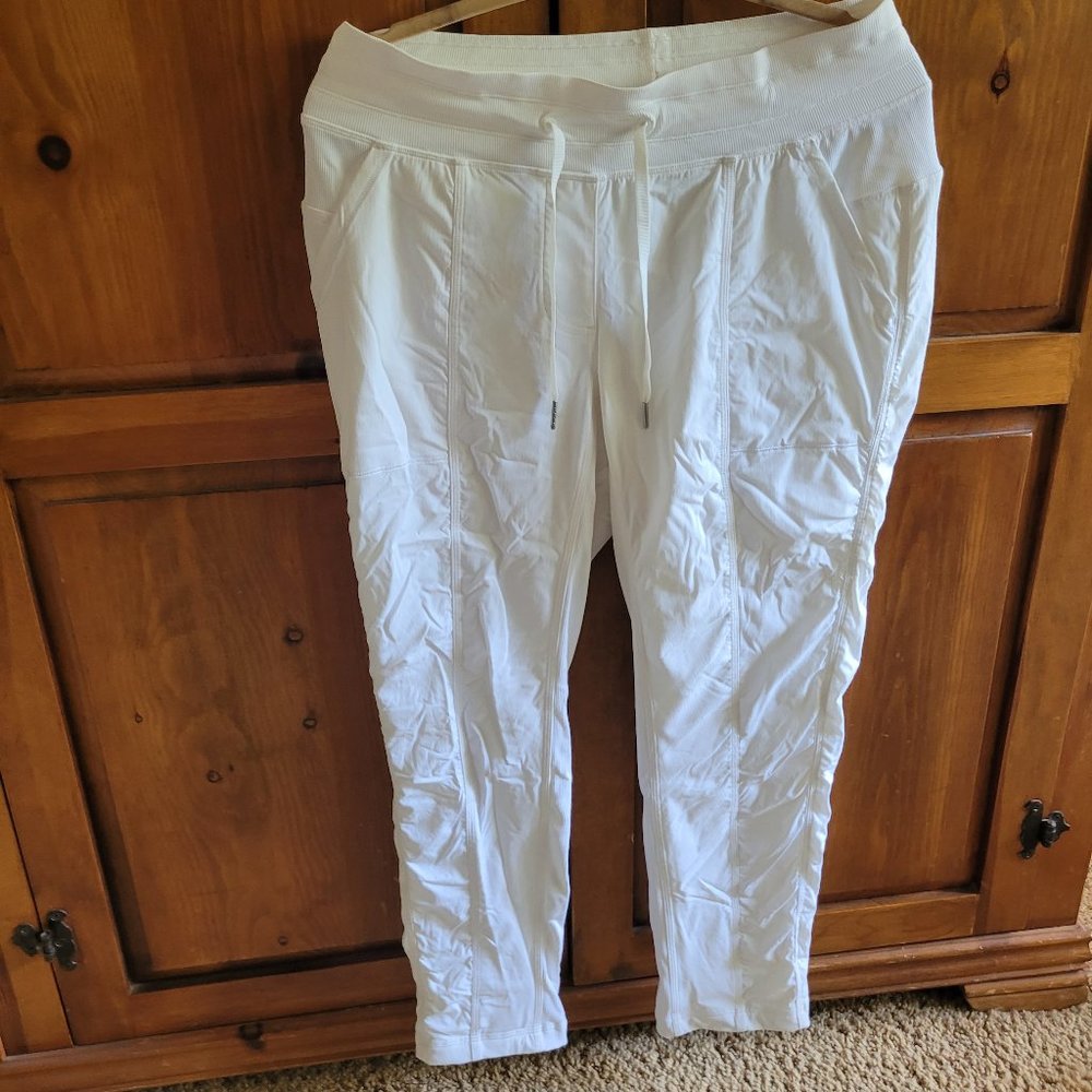 Lululemon pants